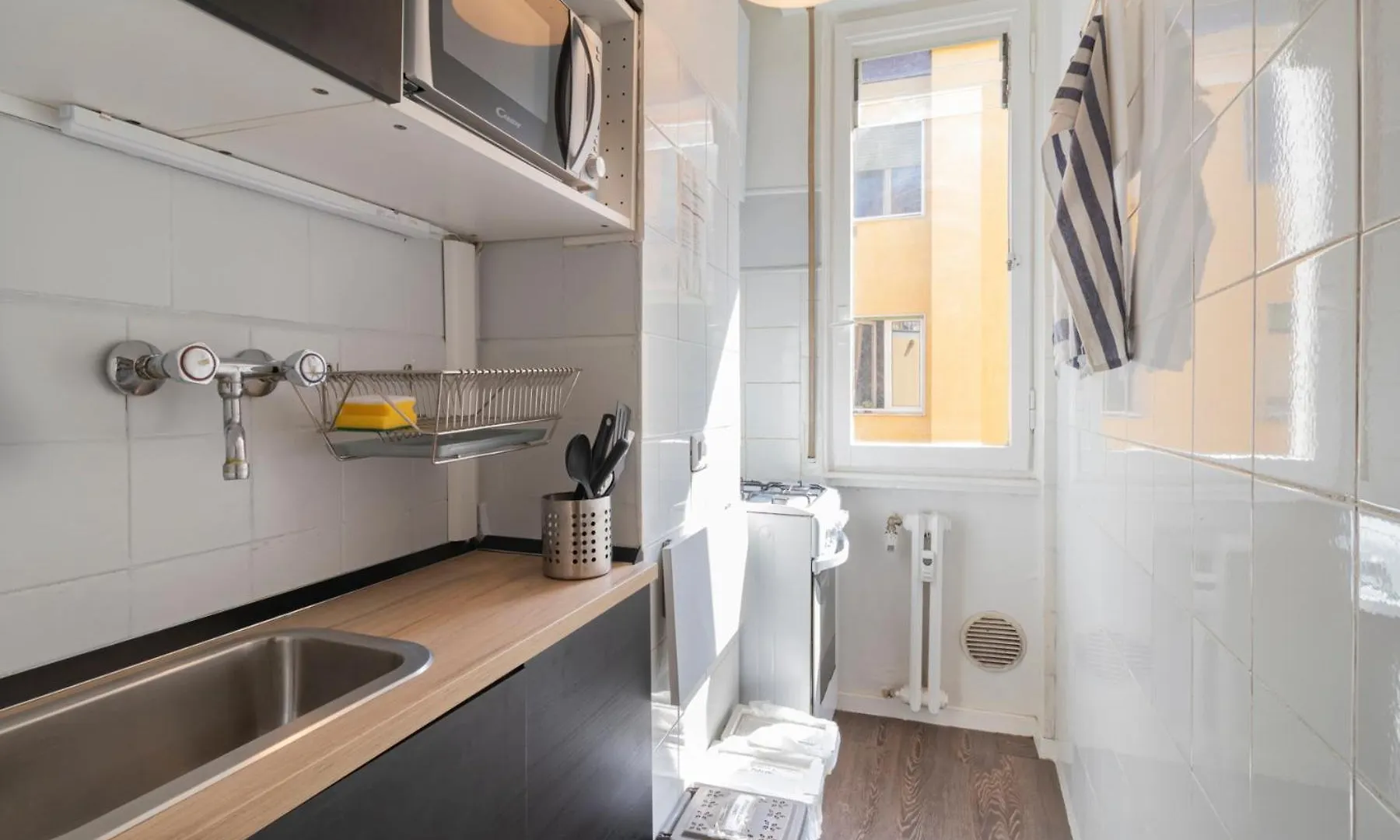 I Host Apartment - Accursio 4 Milánó