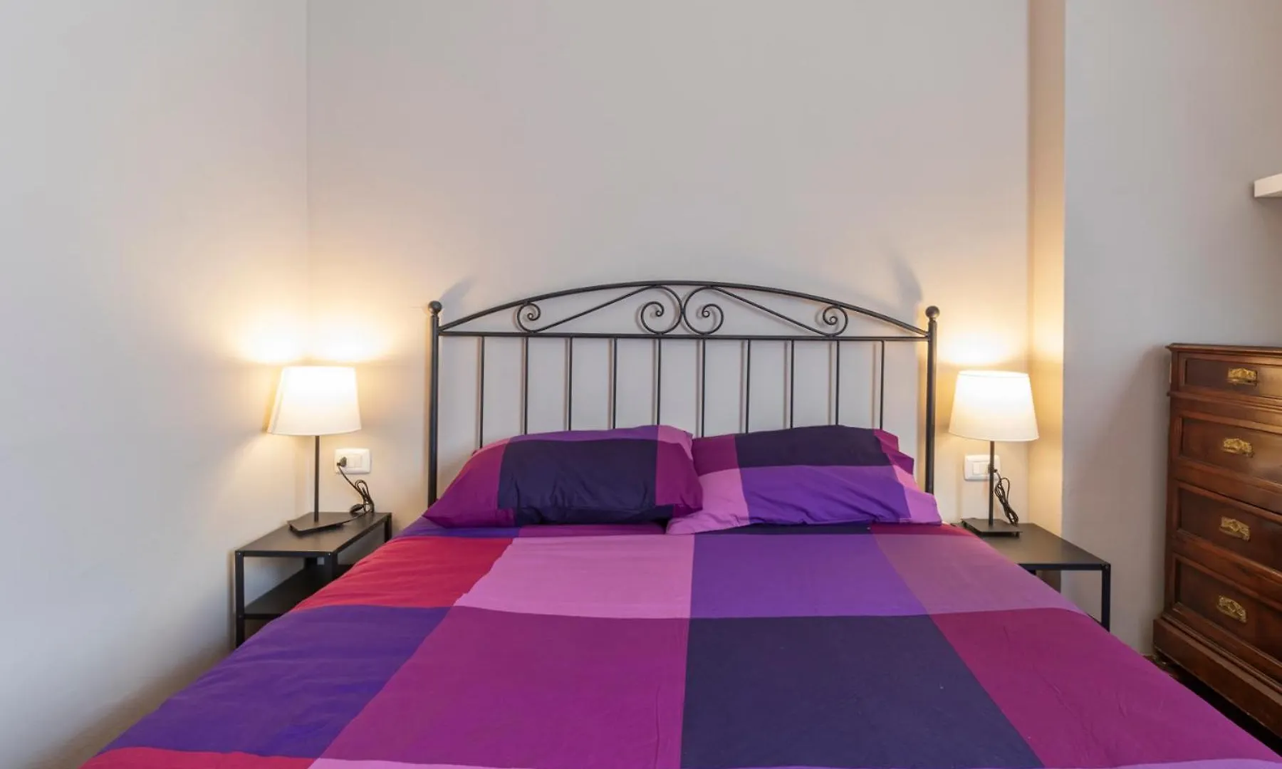 I Host Apartment - Accursio 4 Milánó
